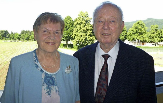Martha und Kurt Schmieder sind seit 60 Jahren verheiratet.   | Foto: privat