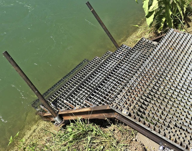 Die Treppe wird noch mit Gummimatten versehen.  | Foto: Stadtsportausschuss