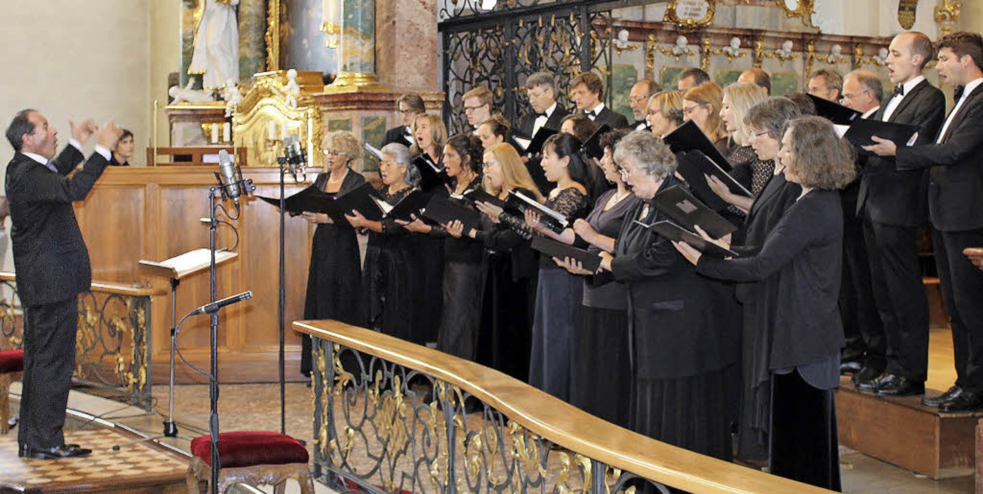 Der Kammerchor Hochschwarzwald unter J...cherte ein exzellentes Klangerlebnis.   | Foto: Erich Krieger