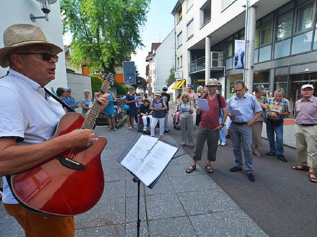 Lrrach singt – und wie: Singbegeisterte aus der ganzen Region stimmten mit ein.