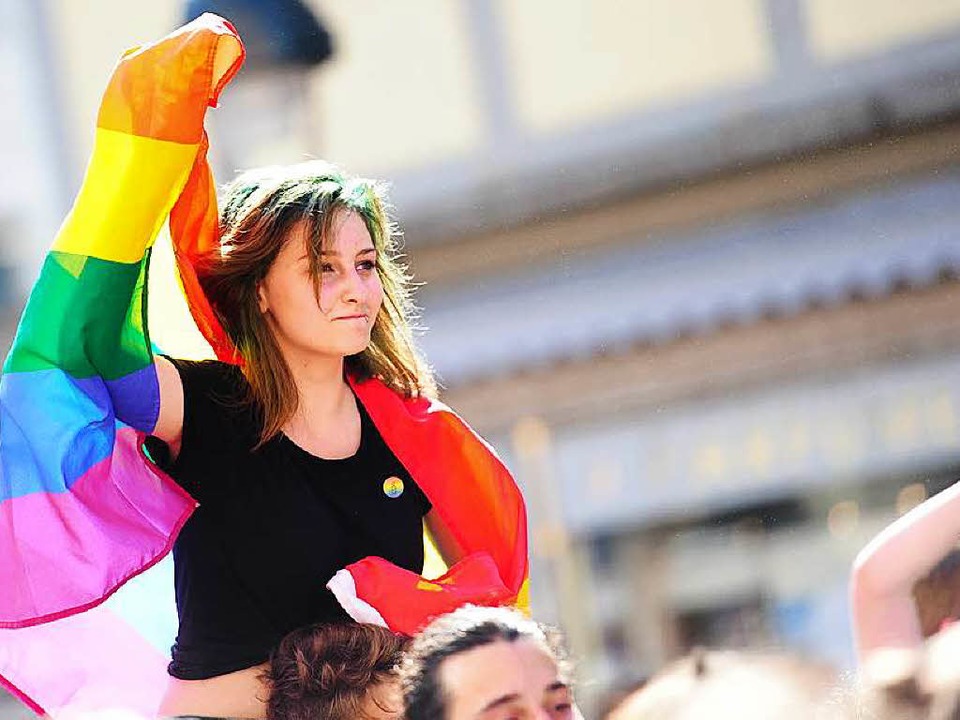 Bunter, bunter, CSD: Die groe Parade durch die Freiburger Innenstadt.  | Foto: Miroslav Dakov