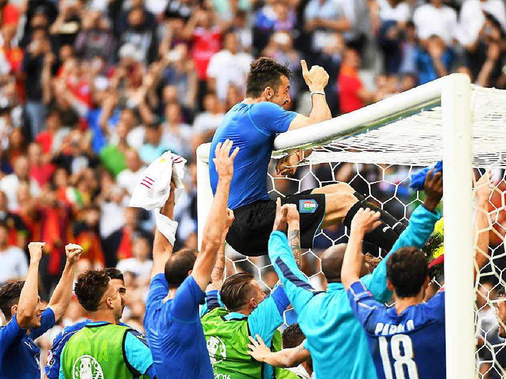 Tore, Trnen und Titeljger: So spektakulr und bunt war die EM 2016 in Frankreich.