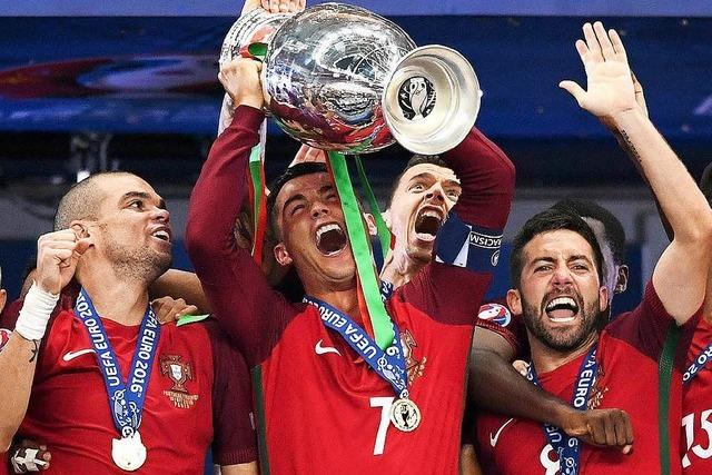 Titelparty trotz Verletzung: Ronaldo feiert historischen Triumph