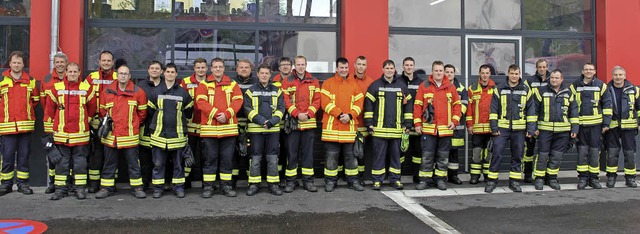 Alle 21 Wehrleute aus dem Kreis, die s...fung stellten, bestanden diese auch.   | Foto: Lenke