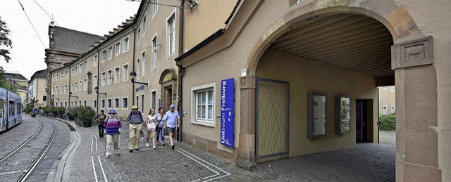 In der Alten Universitt an der Bertol...lf Monaten das Literaturhaus Freiburg.  | Foto: michael bamberger