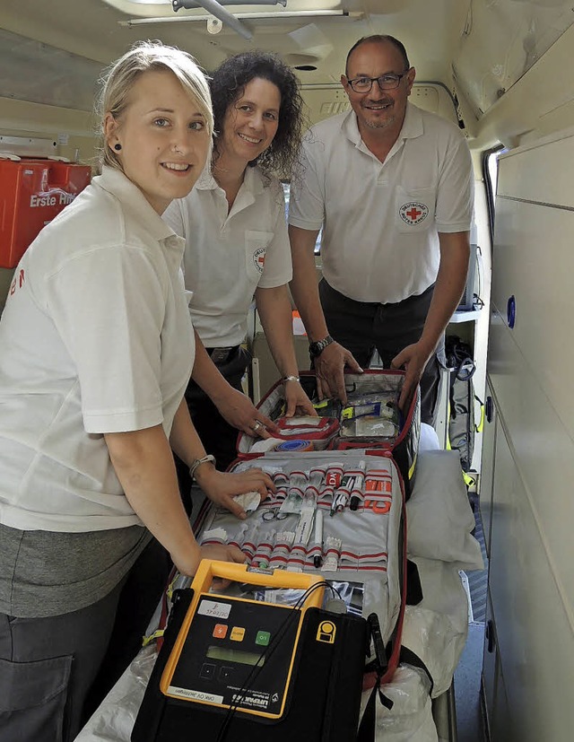 Mareike Freund, Veronika Sexauer und M... zur Helfer-vor-Ort-Gruppe Jechtingen.  | Foto: DRK-Kreisverband