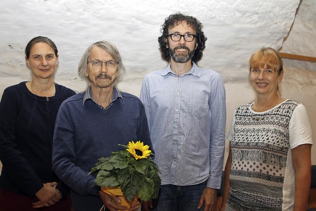 Helmut Frenzer (Zweite  von links) hat... Christopher Kern und Christine Buck.   | Foto: Heidi Fssel