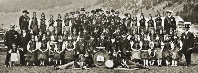 Der Musikverein Menzenschwand im Jahr 1926, 50 Jahre nach der Grndung.  | Foto: Musikverein Menzenschwand