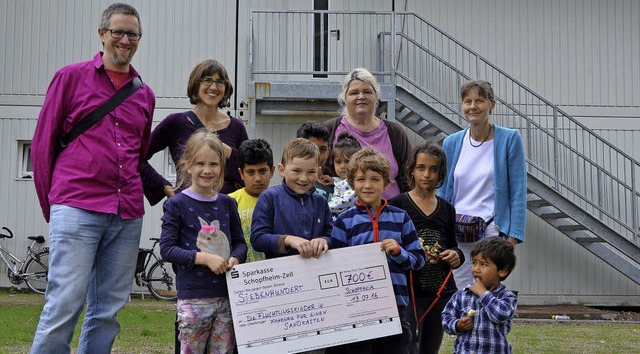 Die Waldorfkindergarten-Vertreter Esth...fkindergartens und Flchtlingskinder.   | Foto: Sarah Trinler