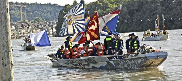 Gleich legt das Langboot des Limmat-Clubs Zrich an der Schifflnde an.  | Foto: Heinz Vollmar