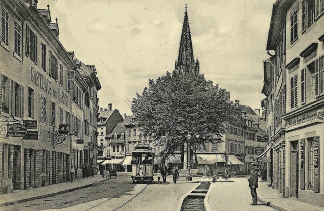 Bald nach der Erhhung des Schwabentor...ie die Postkarte von etwa 1910 zeigt.   | Foto: Archiv Hans Sigmund