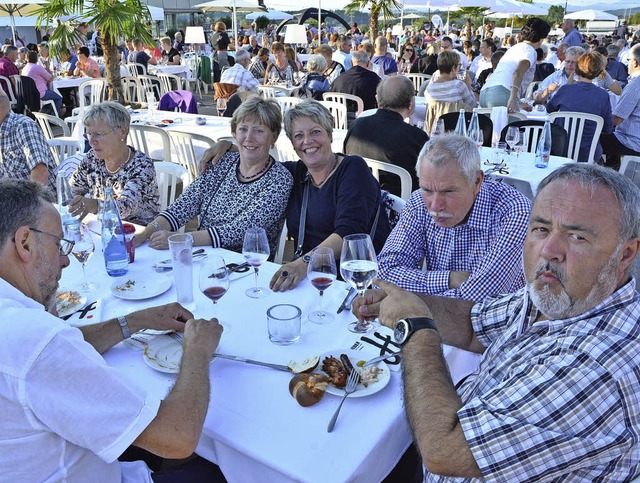 540 Besuchter genossen  in lauer Sommernacht.   | Foto: Heinz Vollmar