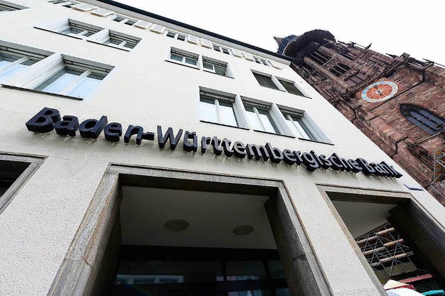 Die Landesbank Baden-Wrttemberg will das Gebude am Mnsterplatz abreien.  | Foto: Ingo Schneider