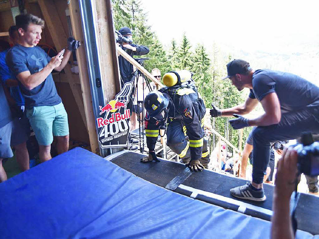 Der hrteste 400-Meter-Lauf der Welt fand zum zweiten Mal in Titisee-Neustadt statt.<?ZP?>
