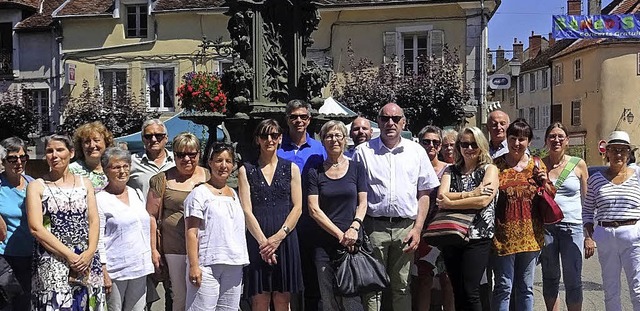 Mitglieder des Gemeinderats, des Arbei...ienstete der Stadt besuchten Poligny.   | Foto: Privat