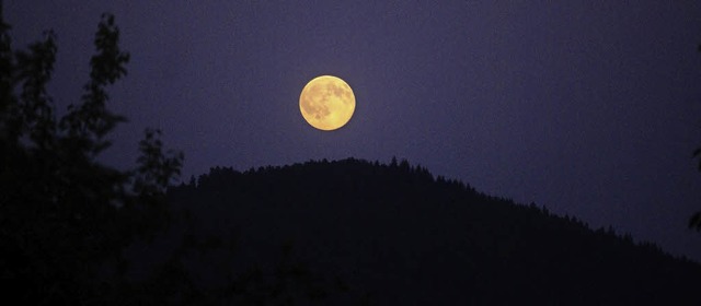 Vollmond ber dem Hllental  | Foto: Detlev Schlzke