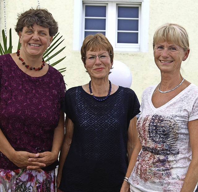 Drei engagierte Leiterinnen nehmen Abs... Sonja Gbel und Gabriele Indlekofer.   | Foto: Landratsamt