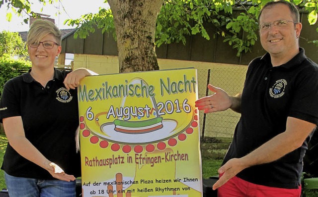 Julia Oelke und Marcel Kufner werben f...s mexikanische Sommerfest am 6. August  | Foto: Jutta Schtz