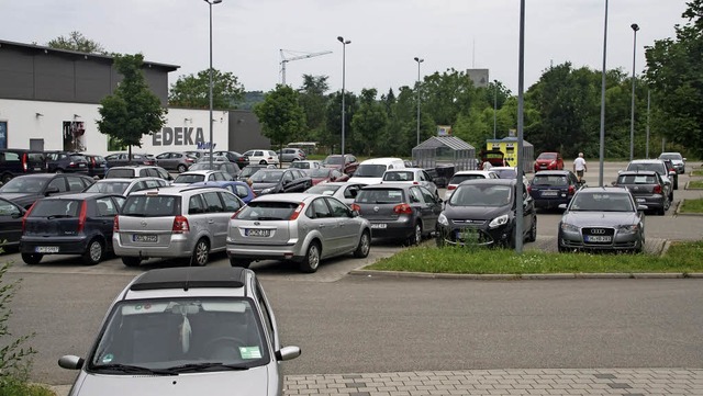 Kenzingen Nord: Parkpltze und Mrkte ...m Edeka bis ans Feuerwehrhaus reichen.  | Foto: Hge