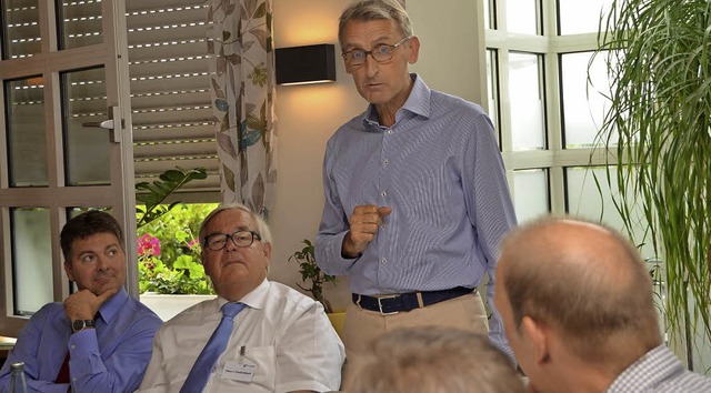 Andreas Schwab (von links), Hans J. Fr...rracher Gasthaus &#8222;Kranz&#8220;.   | Foto: Mark Alexander