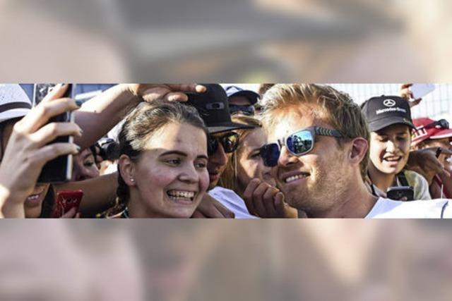 Rosberg bleibt im Silberpfeil sitzen