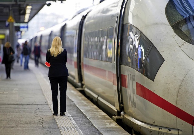 Pnktlich abfahren &#8211; fr die Fer... der Bahn immer wieder ein Problem dpa  | Foto: Inga Kjer