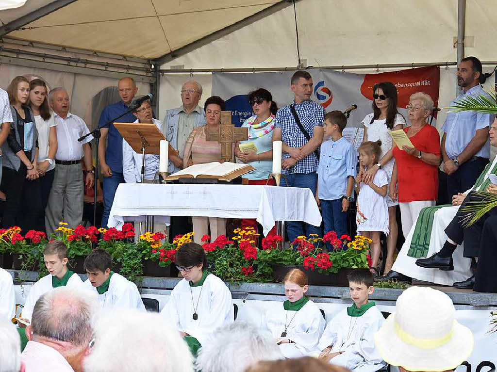 Beim Gottesdienst waren auch Gste aus der polnischen Partnerstadt Bierun dabei