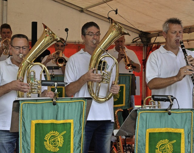 Die Latschari Musik machte Stimmung.   | Foto: Heinz Vollmar