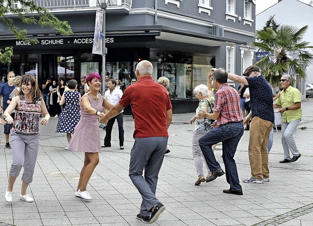 300 tanzen bis in die Nacht Rheinfelden Badische Zeitung