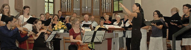 Der evangelische Kirchenchor Haltingen...it der neuen Dirigentin Kazuko Nakano.  | Foto: Ounas-Krusel