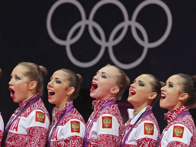 Ein Hoch auf den ach so fairen olympis...er Medaillen-Zeremonie in London 2012   | Foto: dpa