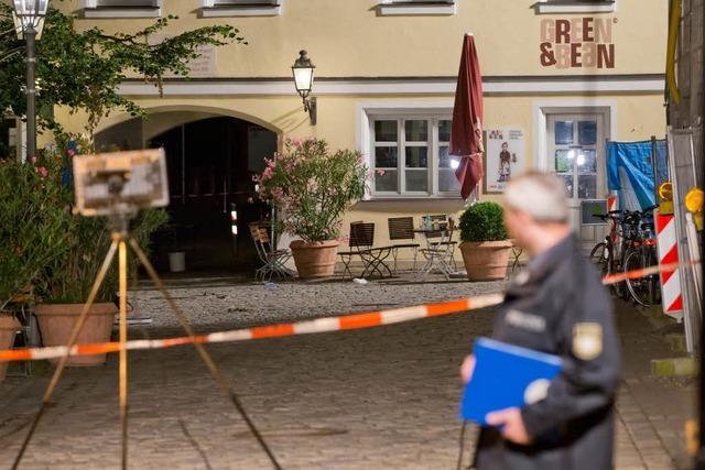 Polizei: 15 Verletzte bei Bombenexplosion in Ansbach