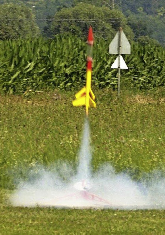 Die Rakete der Merian-Schule startet  | Foto: privat