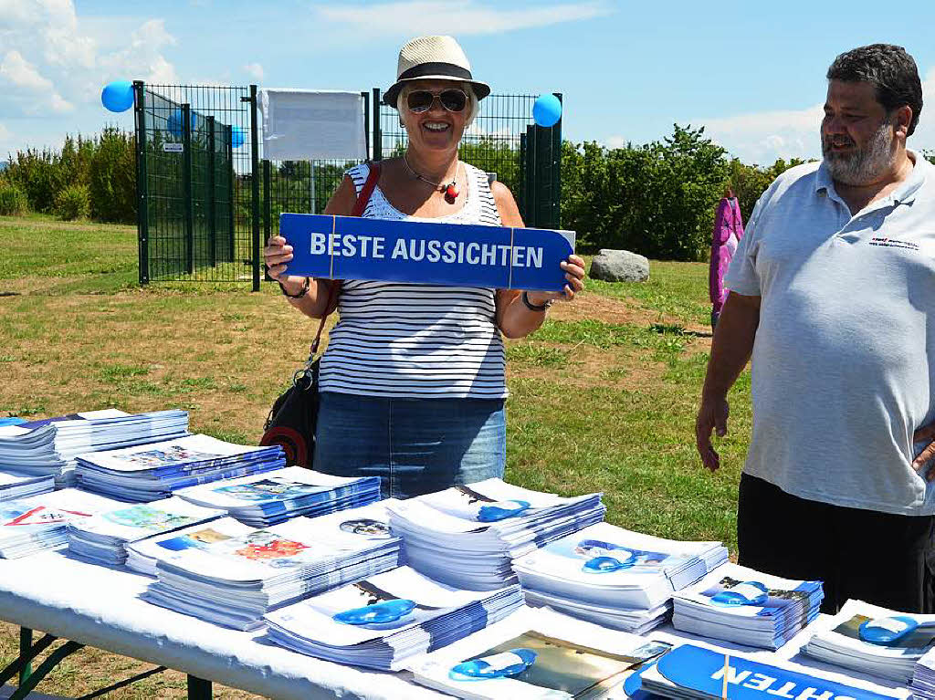 Die Besucher bedienten sich an den Infos des DWD mit Interesse Die Besucher bedienten sich an den Infos des DWD mit Interesse