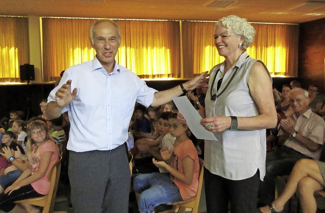 Schulrat Rolf Wiedenbauer verabschiede...nach 43 Dienstjahren in den Ruhestand.  | Foto: Reiner Merz