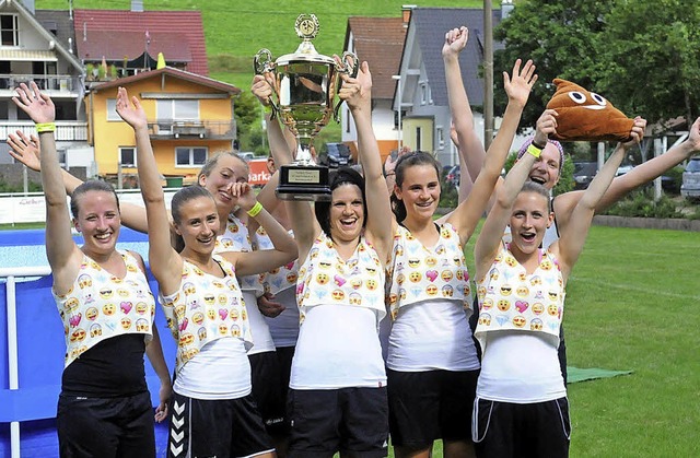 Hurra, der Sieg ist da: das Team &#8222;Emotion&#8220;   | Foto: Wolfgang Knstle