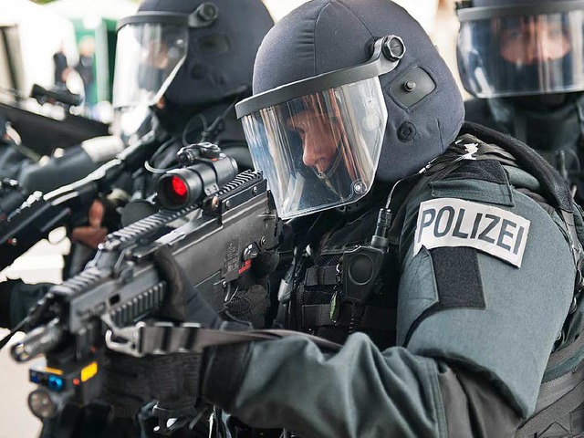 Spezialkrfte der Polizei waren im Einsatz. (Archivbild)  | Foto: dpa
