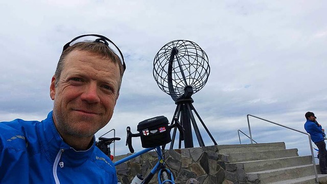 Beweisfoto: Michael Habighorst und sein Fahrrad sind am Nordkap angekommen.  | Foto: privat