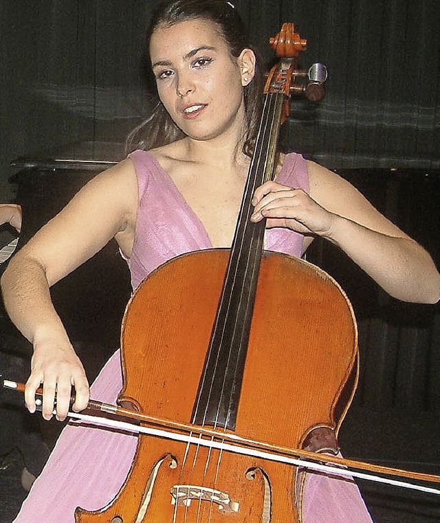Die junge Cellistin Natalia Dauer freu...uot; bei den Laufenburger Kulturtagen.  | Foto: Roswitha Frey