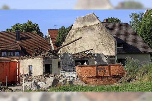 Bauernhof im Herzen Hfingens wird abgerissen - hier entstehen jetzt Wohnhuser