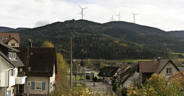 Simulation des knftigen Windparks Taf... gegenber liegenden Sonnhalde Elzach   | Foto: endura