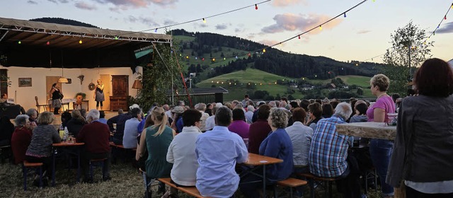 Das Bergbeben begann am Freitagabend t...t der Auffhrung eines Theaterstcks.   | Foto: Julius Steckmeister