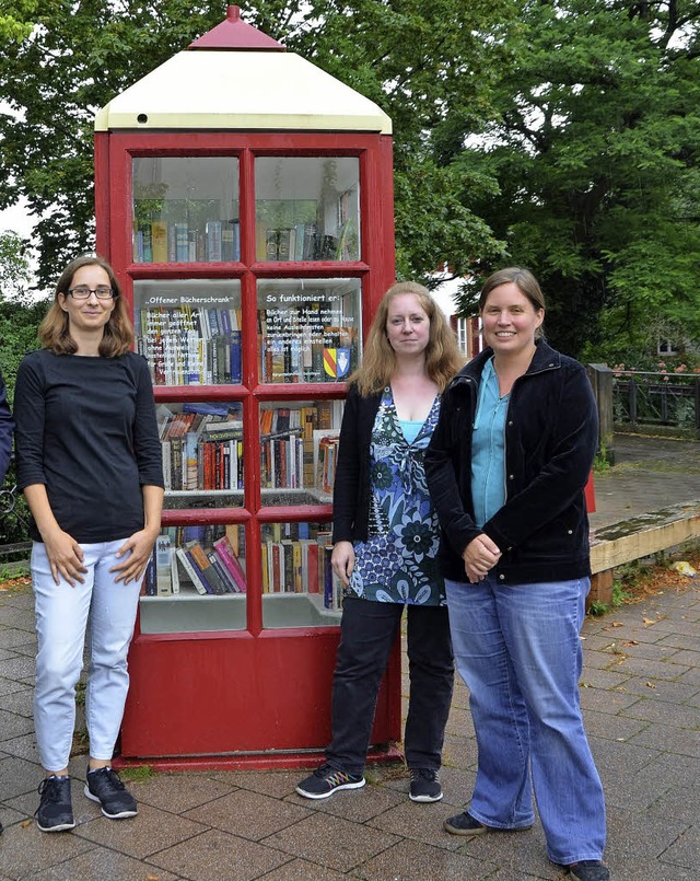 Die Drei von der Telefonzelle: Denzlinger Bcherpatinnen   | Foto: Kaltenbach