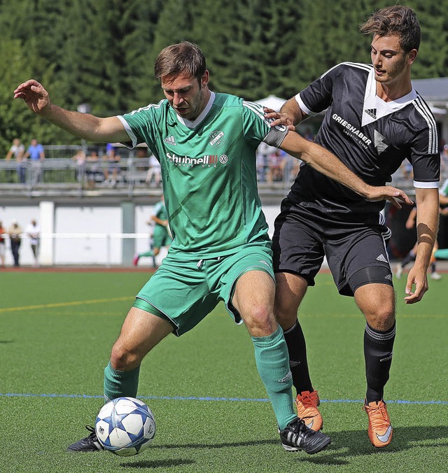 Die treue Seele beim FC Zell: Ralf Kiefer (links)   | Foto: Grant Hubbs