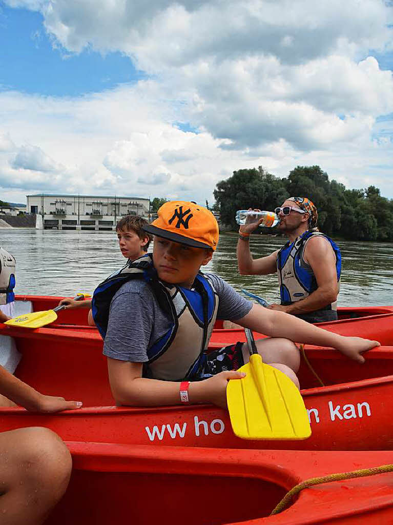 Im Kanu auf dem Rhein zwischen Leibstadt und Murg.