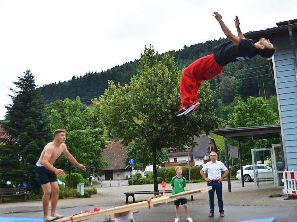 An den Wnden hoch und durch die Luft, die Teilnehmer der Parkour Days in Eschbach zeigten Spektakulres.
