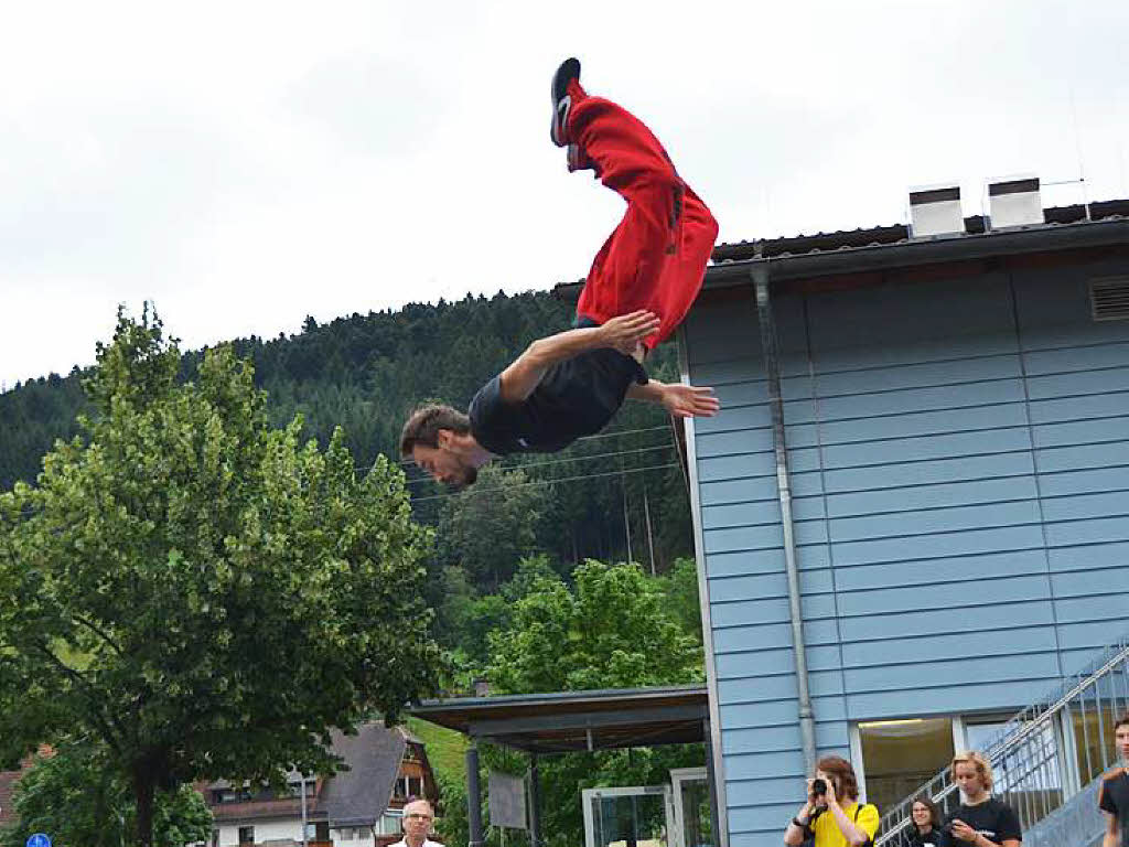 An den Wnden hoch und durch die Luft, die Teilnehmer der Parkour Days in Eschbach zeigten Spektakulres.