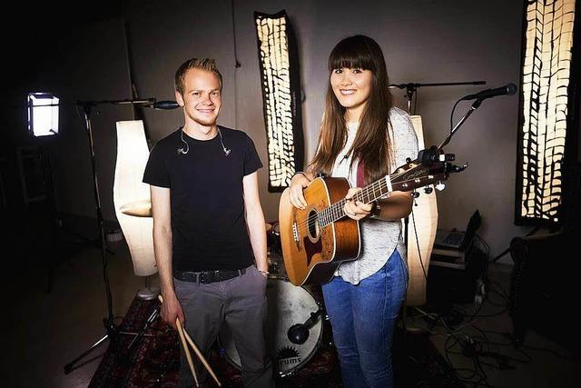 Singer-Songwriterin Juliacoustic ist zurück in Freiburg – mit neuen Songs und Duo-Partner