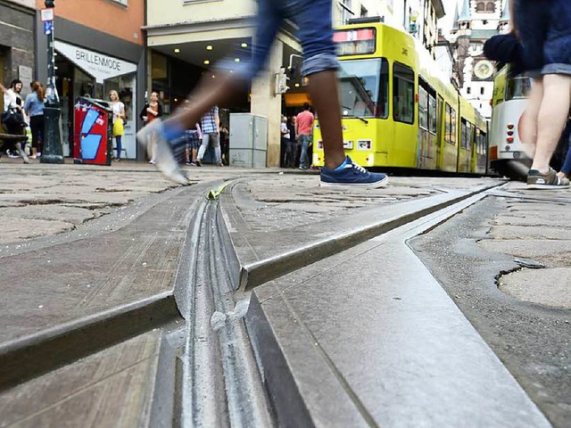 Das neue Sozialticket ermglicht Mensc... mit dem Bus oder der Tram zu fahren.   | Foto: Ingo Schneider