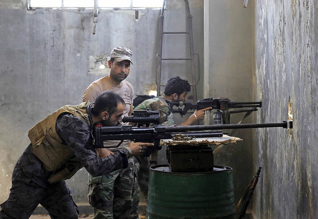 Syrische Soldaten im Huserkampf um Aleppo   | Foto: dpa
